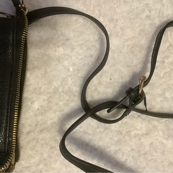 NY. Noble Exchange - Picture 11 of 13